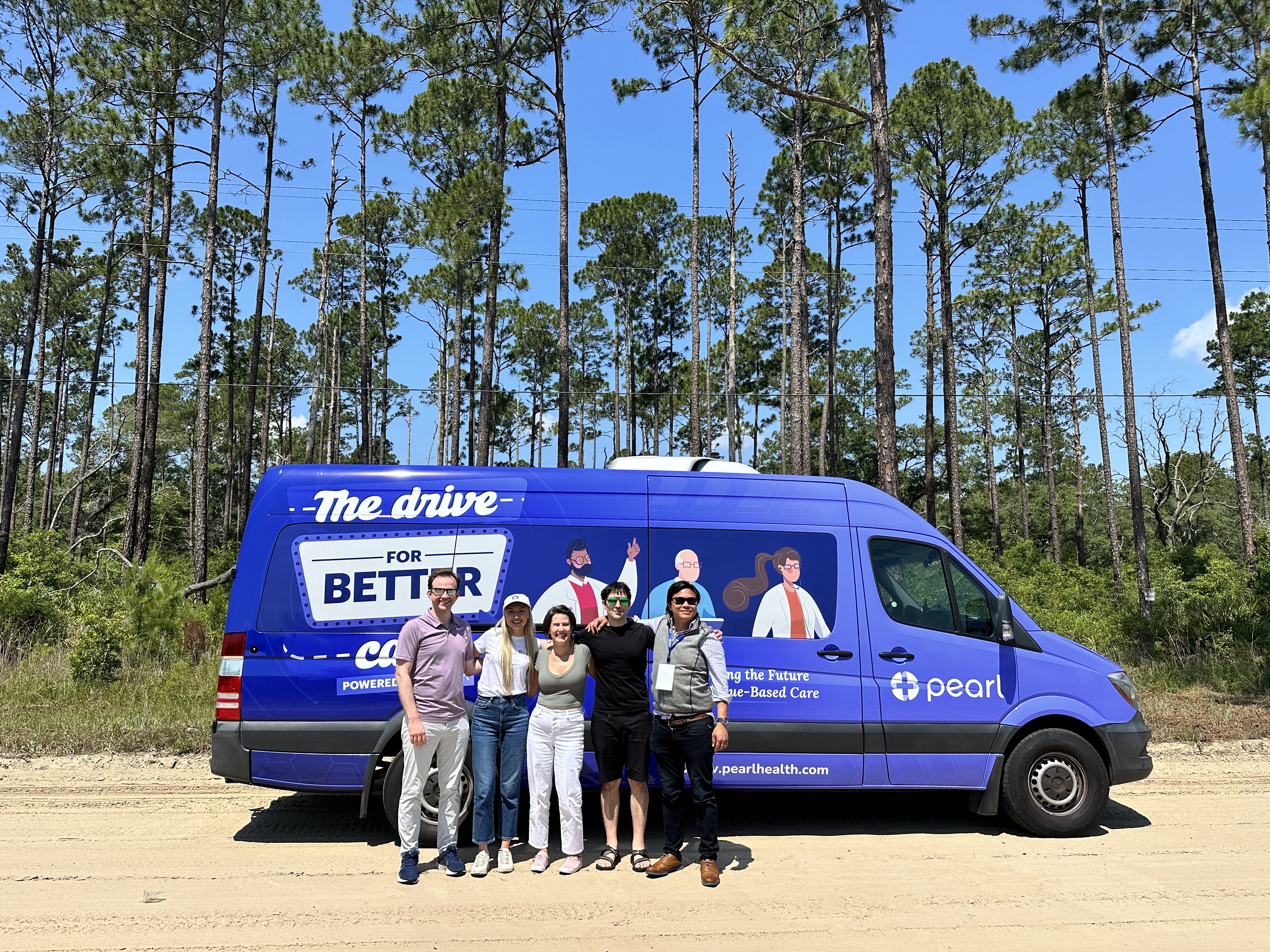 (L-R) Pearl teammates Robert Worley, Sr. Manager, Product Marketing; Ciara Walsh, Chief of Staff; Sybil Batlle, Director, Customer Success; Jared Roberts, Director, Brand Design; and Steven Duque, Chief Growth Officer — Florida